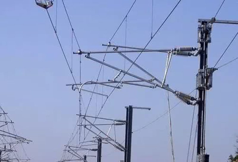 铁路电气化设备：中国铁路的绿色脉搏